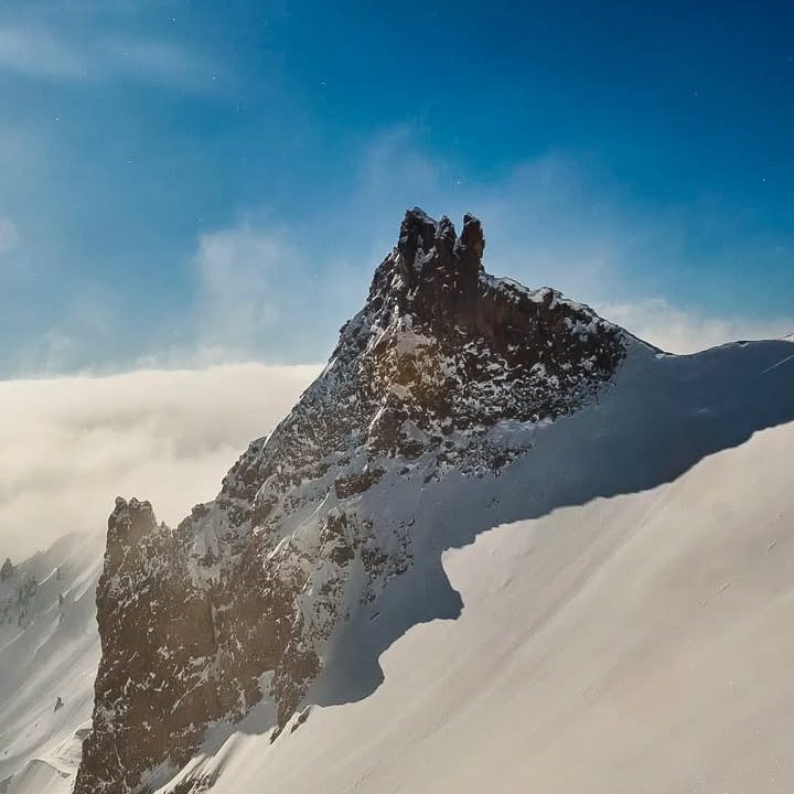 Erciyes Dağı Zirvesi'ne çıkarken Hörgüç Kaya'nın görünüşü.